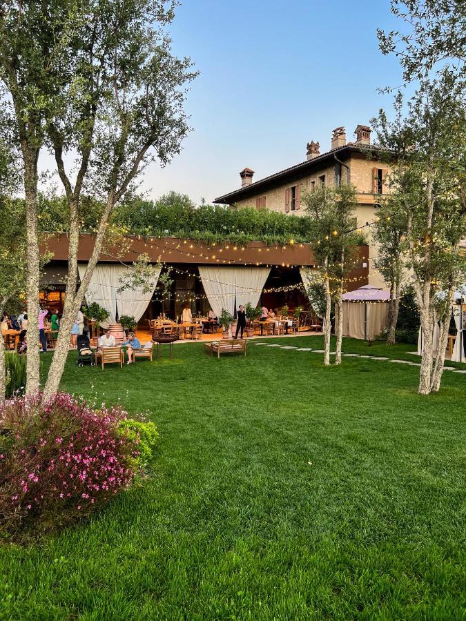 Conti Thun Wine Resort Puegnago del Garda Esterno foto