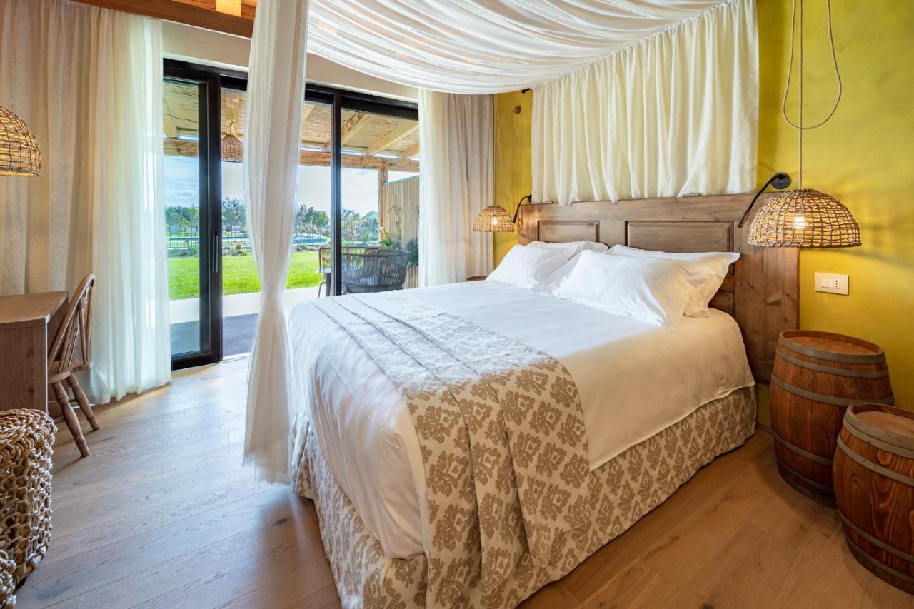 Conti Thun Wine Resort Puegnago del Garda Esterno foto