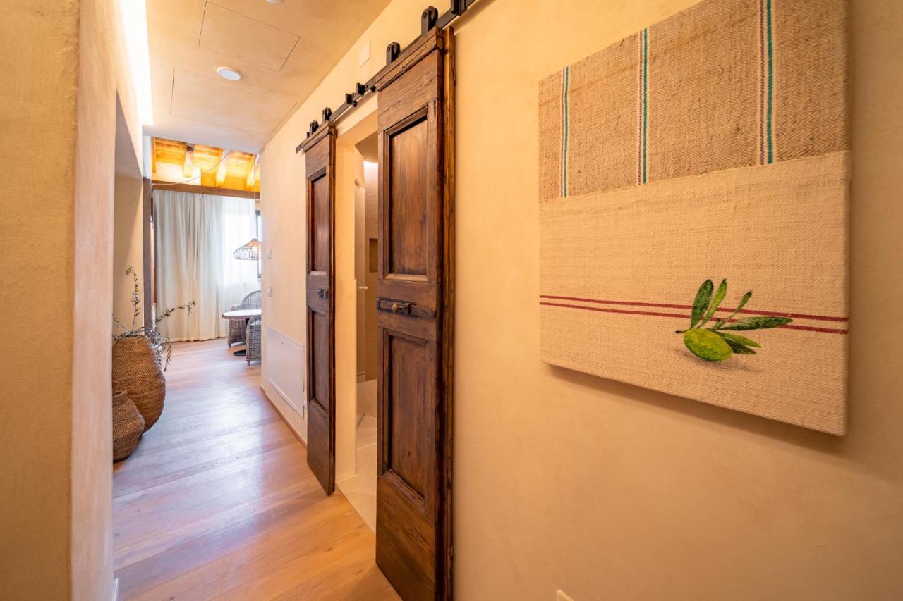 Conti Thun Wine Resort Puegnago del Garda Esterno foto
