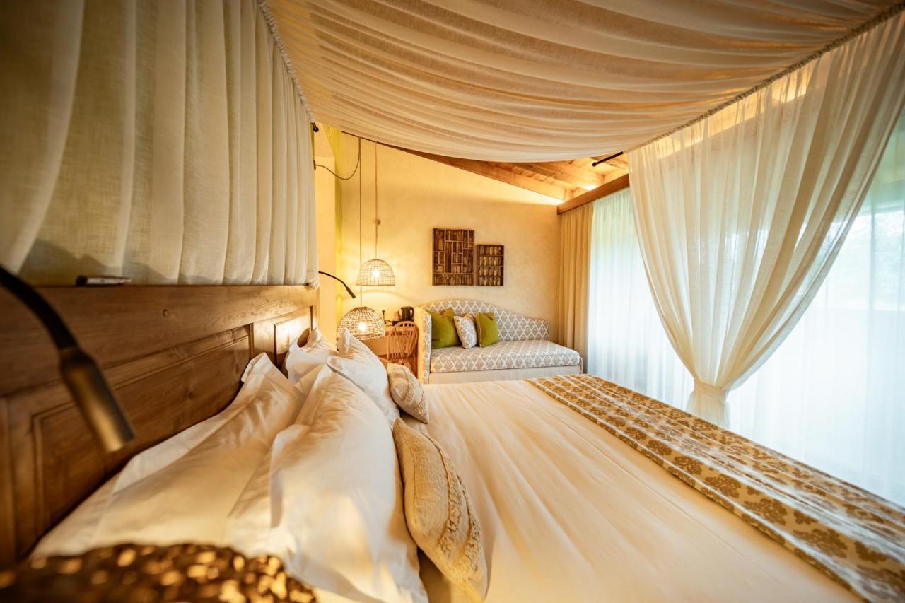 Conti Thun Wine Resort Puegnago del Garda Esterno foto