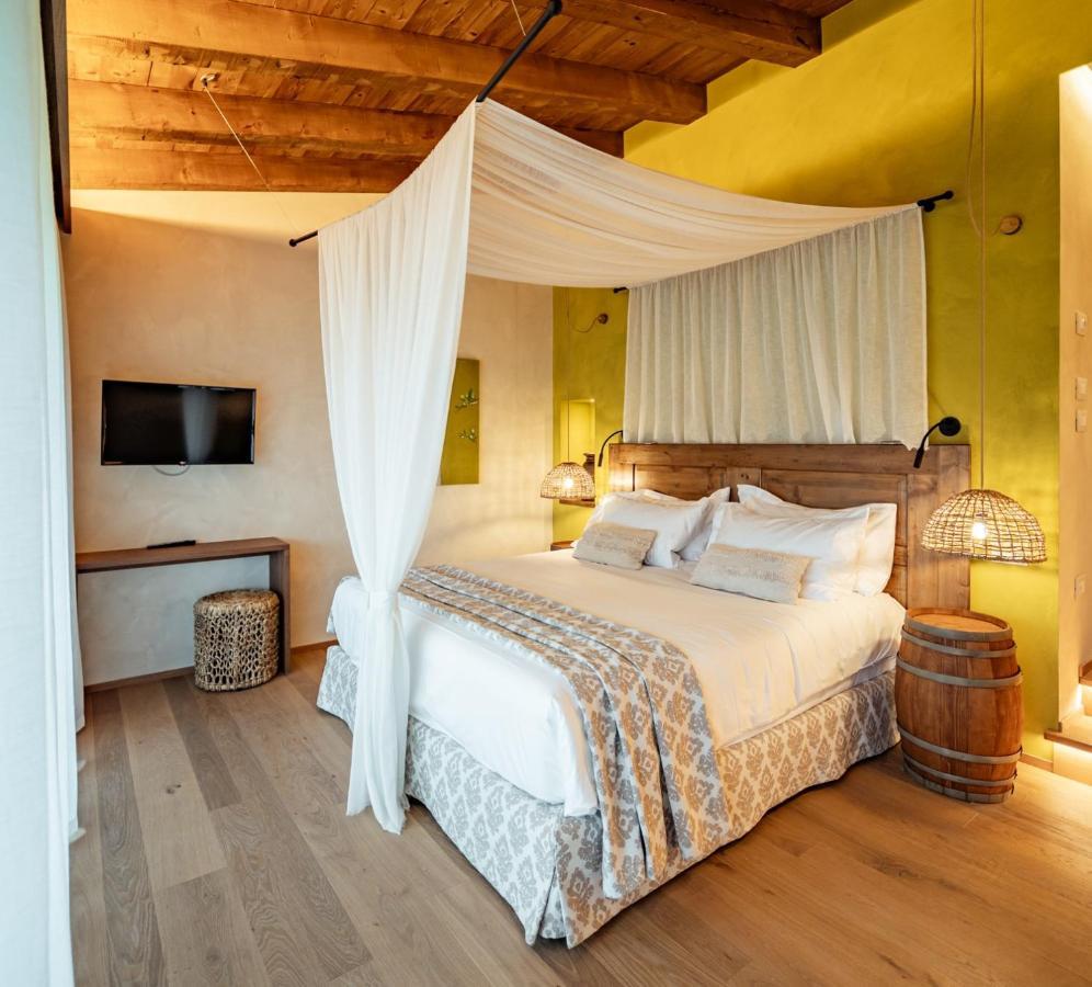 Conti Thun Wine Resort Puegnago del Garda Esterno foto