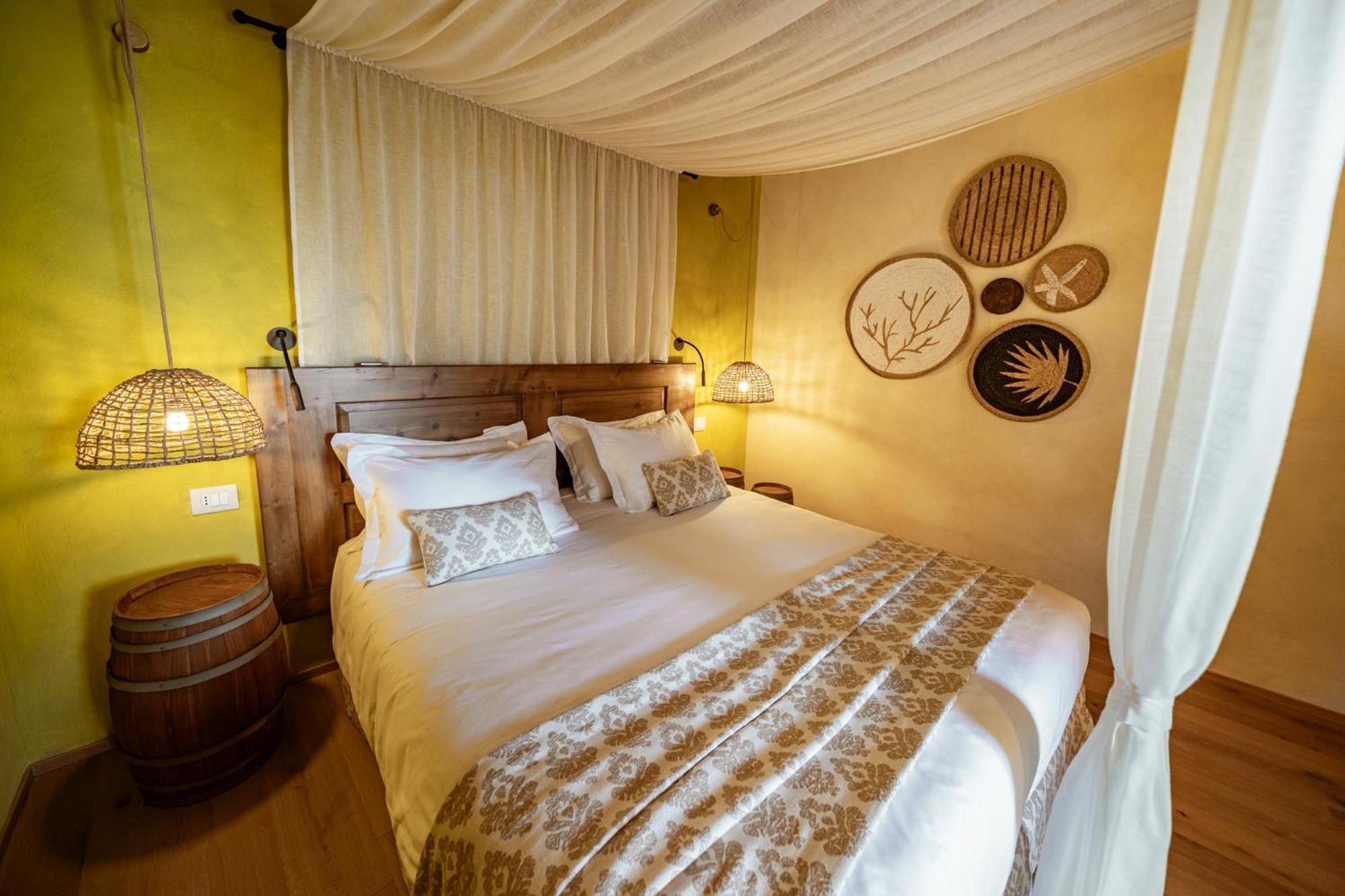 Conti Thun Wine Resort Puegnago del Garda Esterno foto