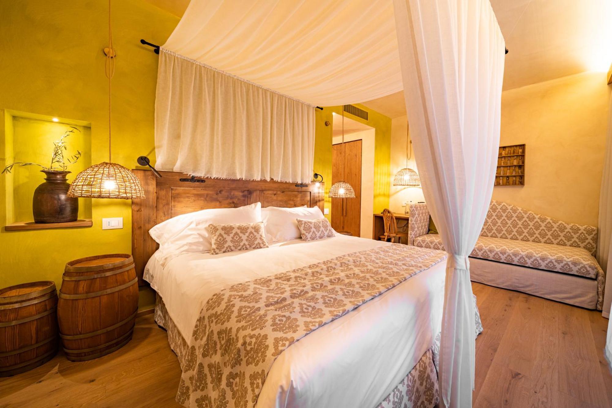 Conti Thun Wine Resort Puegnago del Garda Esterno foto